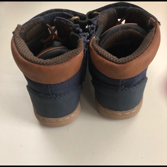 Children’s Place Toddler Boy Mid-Top shoes - Picture 3 of 6